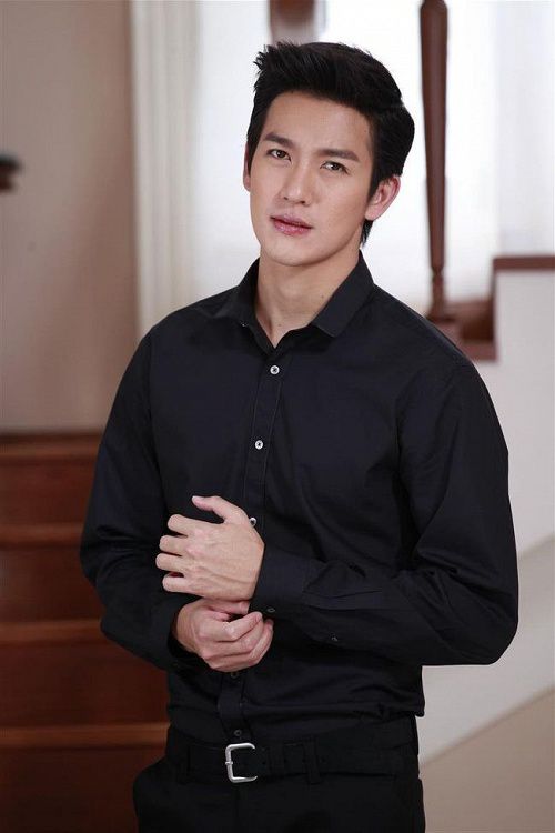 5 nam nghệ sĩ Thái Lan quyền lực nhất trên mạng xã hội (10) 5 nam nghệ sĩ Thái Lan quyền lực nhất trên mạng xã hội (10)