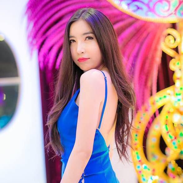 Ngắm vẻ đẹp hút hồn của những mỹ nhân chuyển giới Thái Lan (16) Ngắm vẻ đẹp hút hồn của những mỹ nhân chuyển giới Thái Lan (16)