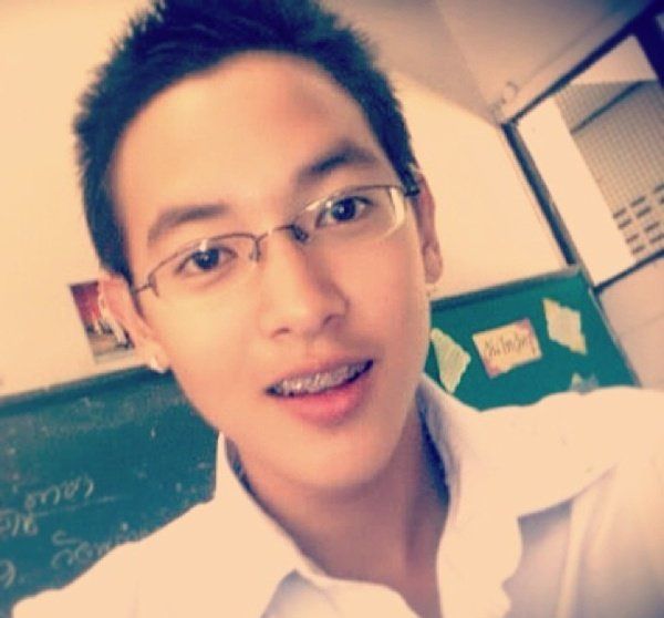 James Ji lộ ảnh thời thơ ấu và sở thích "ôm ấp nam nhân" (4) James Ji lộ ảnh thời thơ ấu và sở thích "ôm ấp nam nhân" (4)