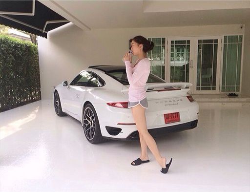 Ngắm căn nhà siêu sang chảnh của sao nữ Thái Lan Janie Tienphosuwan (12)
