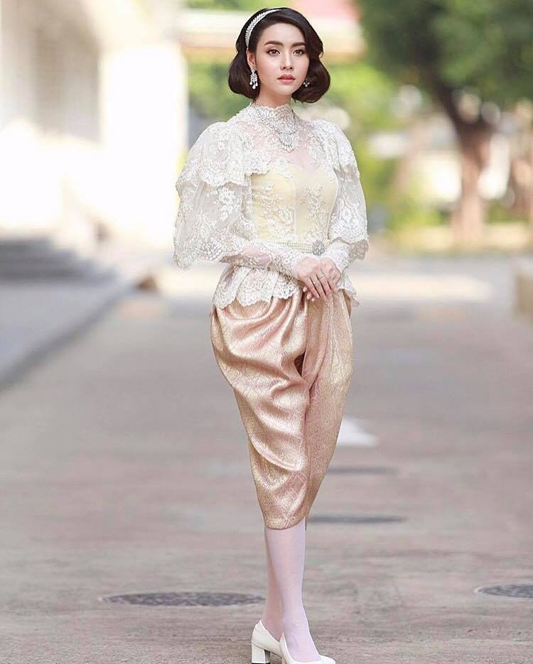 Ngắm dàn trai xinh gái đẹp Thái Lan trong trang phục truyền thống (11)