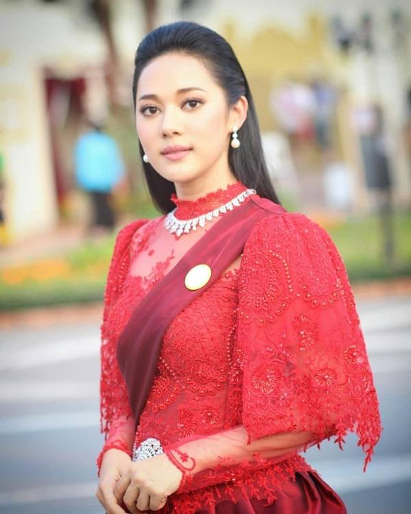 Ngắm dàn trai xinh gái đẹp Thái Lan trong trang phục truyền thống (16)