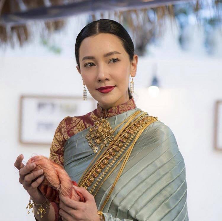 Ngắm dàn trai xinh gái đẹp Thái Lan trong trang phục truyền thống (7)