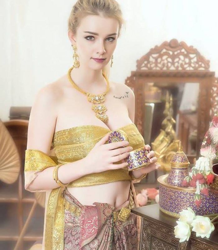 Nữ thần Thái Lan "Jessie Vard" tung bộ ảnh nóng đến nghẹt thở tuổi 18 (2)