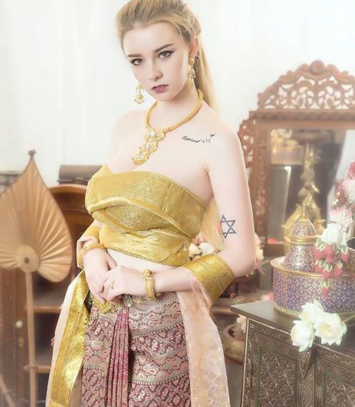 Nữ thần Thái Lan "Jessie Vard" tung bộ ảnh nóng đến nghẹt thở tuổi 18 (3)