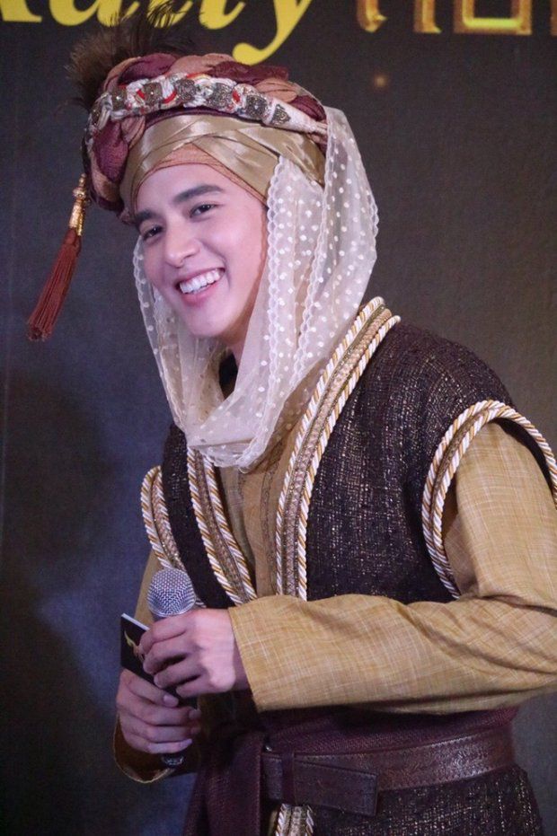"Hoàng tử nụ cười Thái Lan" James Jirayu: Nỗi khiếp sợ của bạn diễn nữ (16)