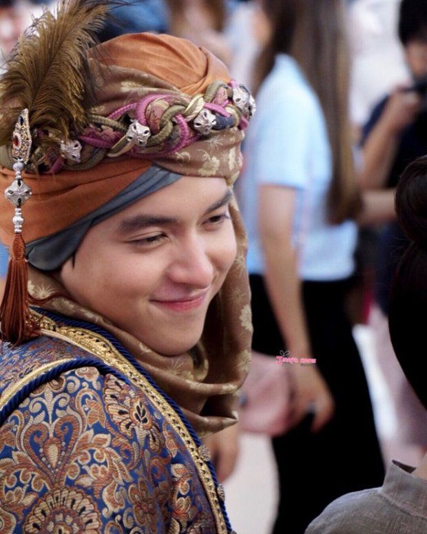 "Hoàng tử nụ cười Thái Lan" James Jirayu: Nỗi khiếp sợ của bạn diễn nữ (9)