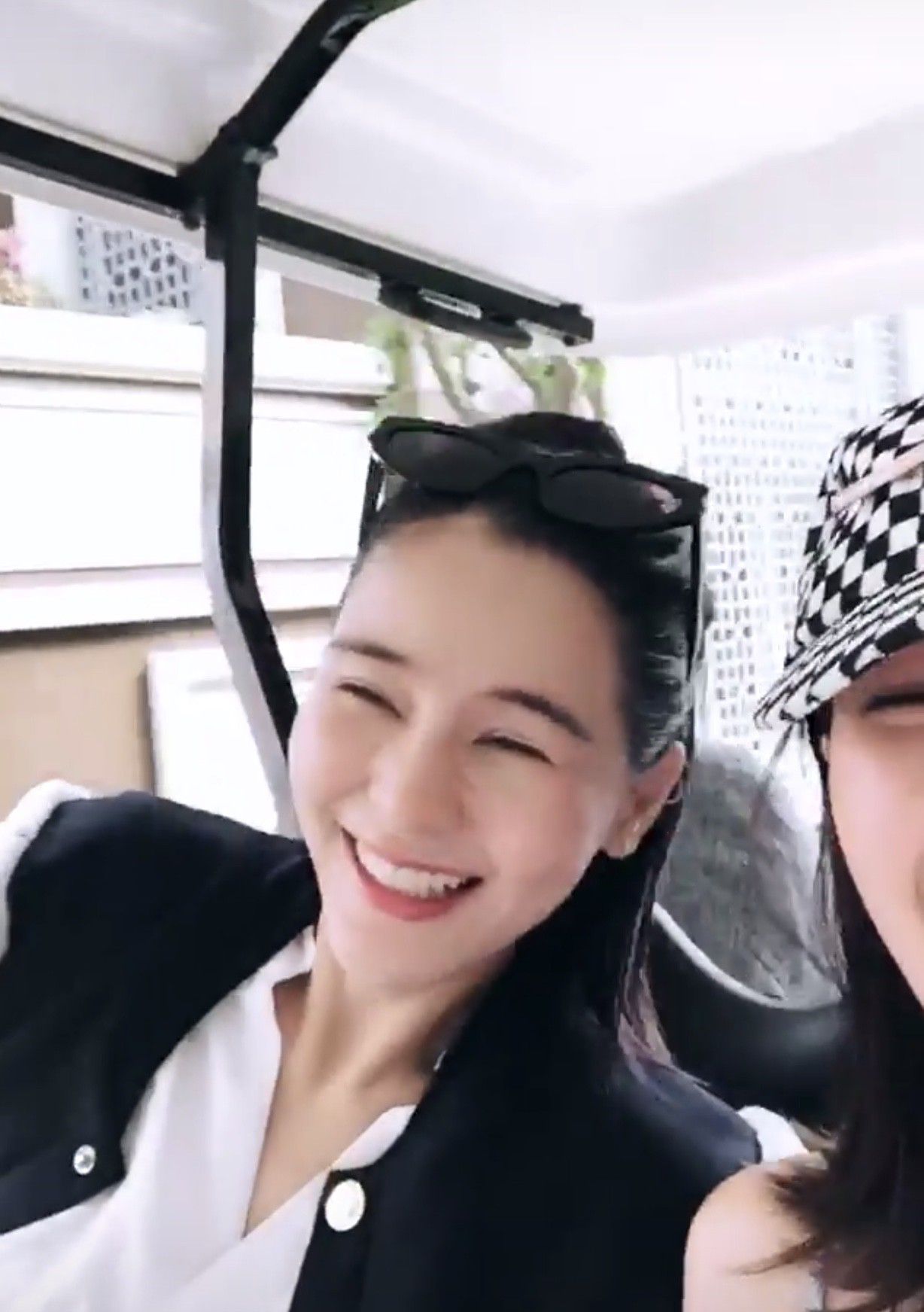 Aom Sushar khoe loạt ảnh check in cười tít mắt tại Phú Quốc (2)