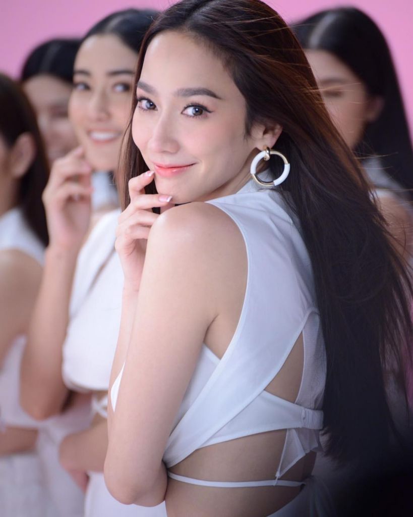 Top 3 nữ diễn viên nổi tiếng Thái Lan có Follower “khủng” trên Instagram (1)
