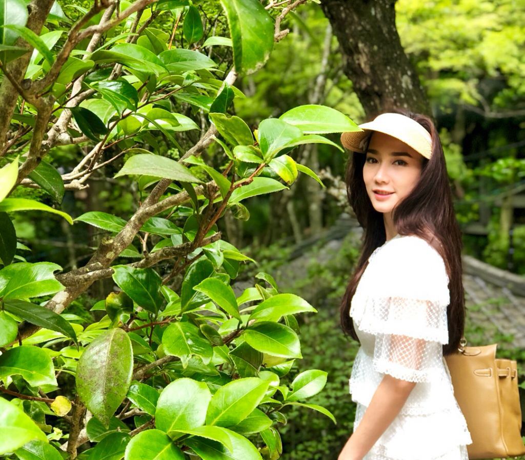 Top 3 nữ diễn viên nổi tiếng Thái Lan có Follower “khủng” trên Instagram (3)