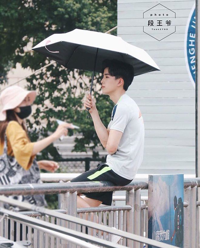 Nonkul Chanon đóng phim "Gió lớn thoáng qua" cùng Hình Chiêu Lâm (13)
