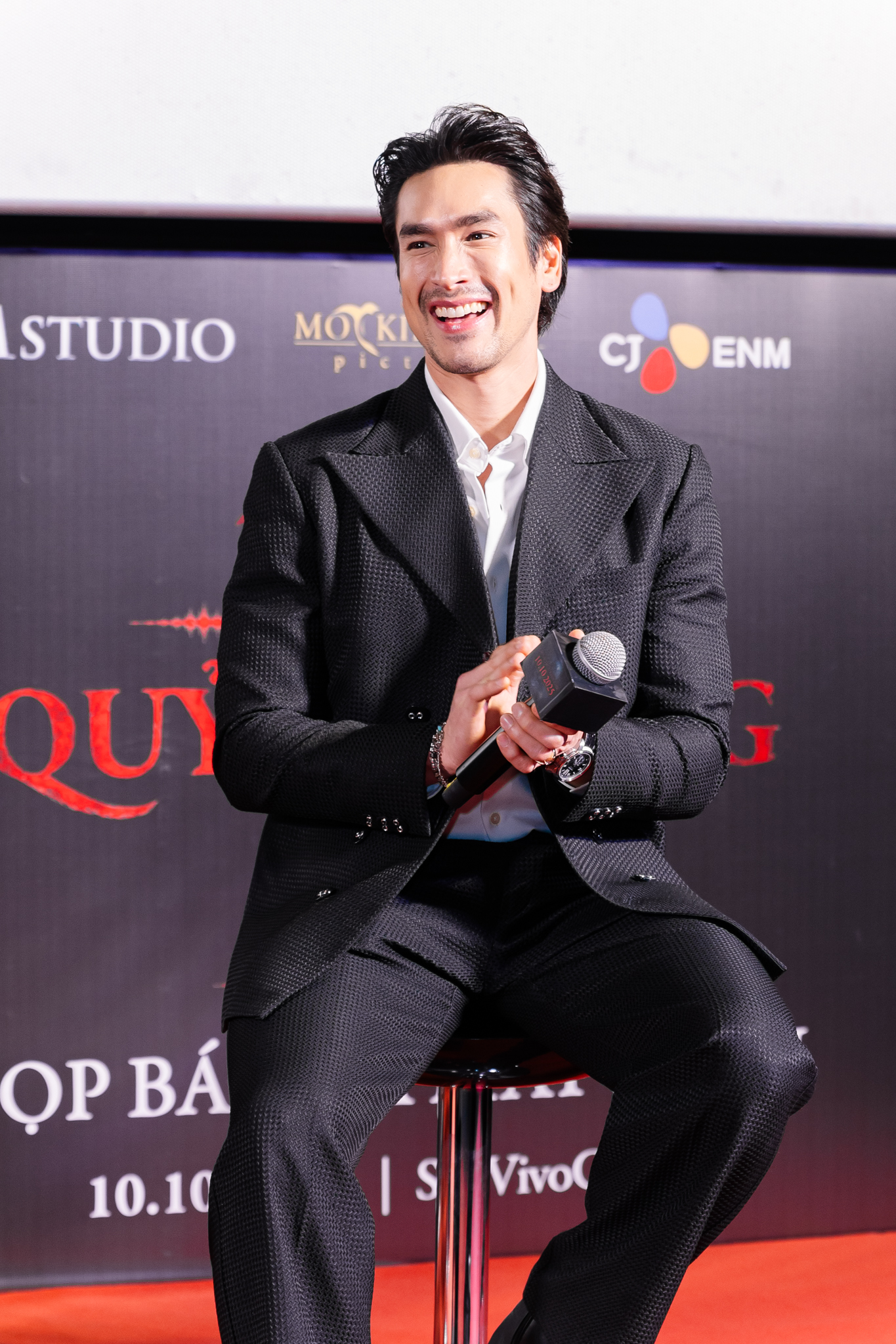 Mỹ nam Nadech Kugimiya và dàn cast “Tee Yod 3”đã đến Việt Nam 3