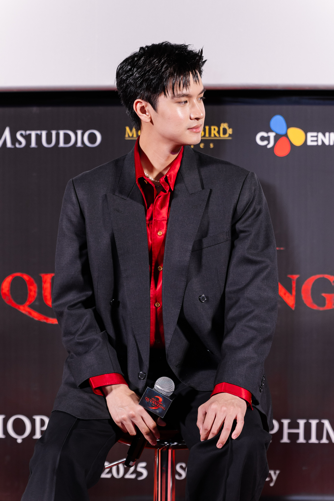 Mỹ nam Nadech Kugimiya và dàn cast “Tee Yod 3”đã đến Việt Nam 10