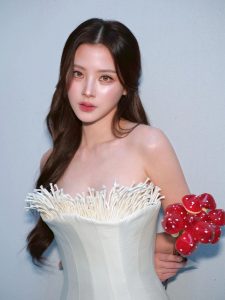 Baifern Pimchanok tiết lộ bí quyết chăm da luôn căng mịn và rạng rỡ - 7