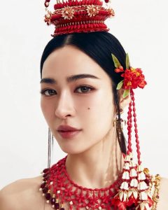 Mỹ nhân Lingling Kwong gây sốt khi tham gia Paris Fashion Week - 2