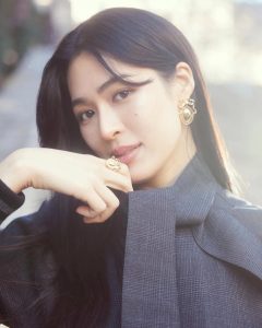 Mỹ nhân Lingling Kwong gây sốt khi tham gia Paris Fashion Week - 5