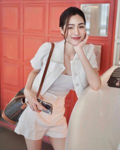 Mỹ nhân Lingling Kwong gây sốt khi tham gia Paris Fashion Week - 7